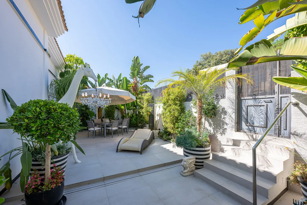 5db53ff8-aa6c-4703-973a-ed269faf4161