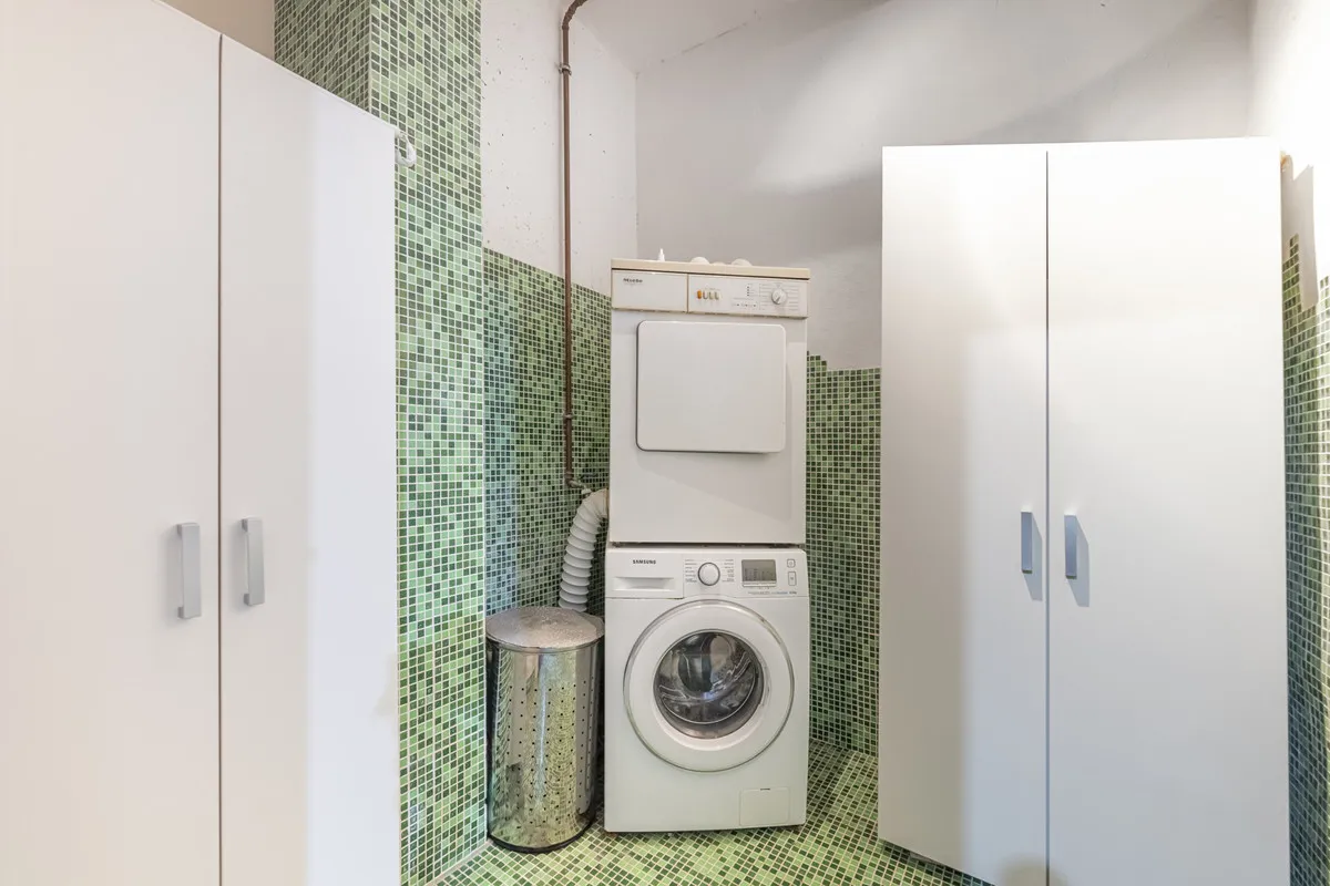 6e87c8bf-1e5d-4098-b474-abfffaa27b5b