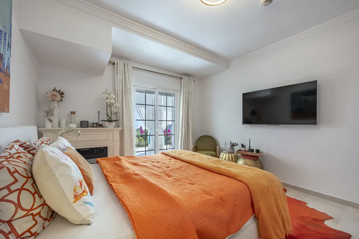 a60c1f44-15f9-49bc-aebb-f4f5647cedee