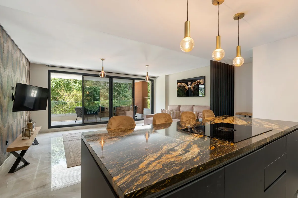 36eb2809-e535-4f69-a0c7-3c338915a807