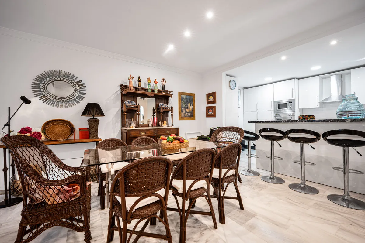 93882f3e-6631-4021-9e96-b6d38c2303a4