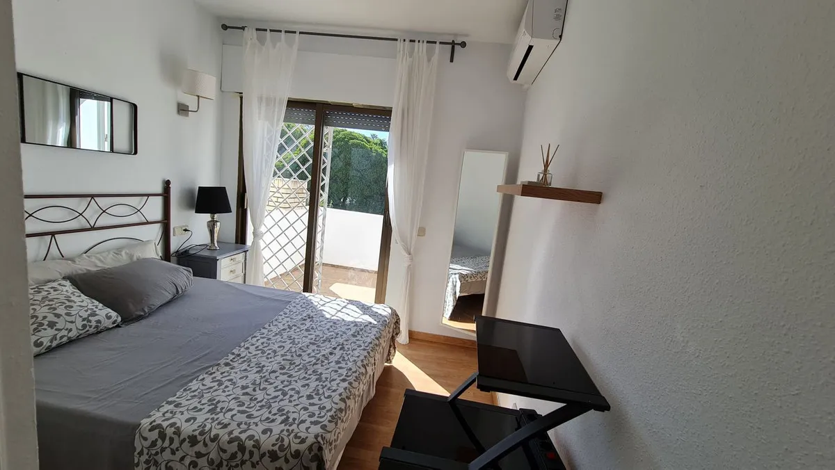 cb129d62-1a60-4d7b-b084-9489fec63b5e