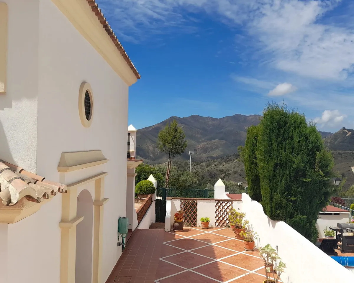 a2c76670-a625-4f03-be65-9f8b281e5189