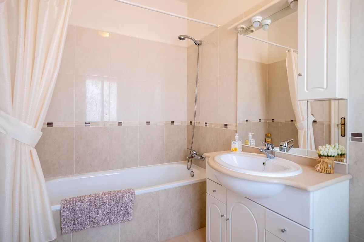 584e0567-7642-42bb-91ba-f14fb2aa5253