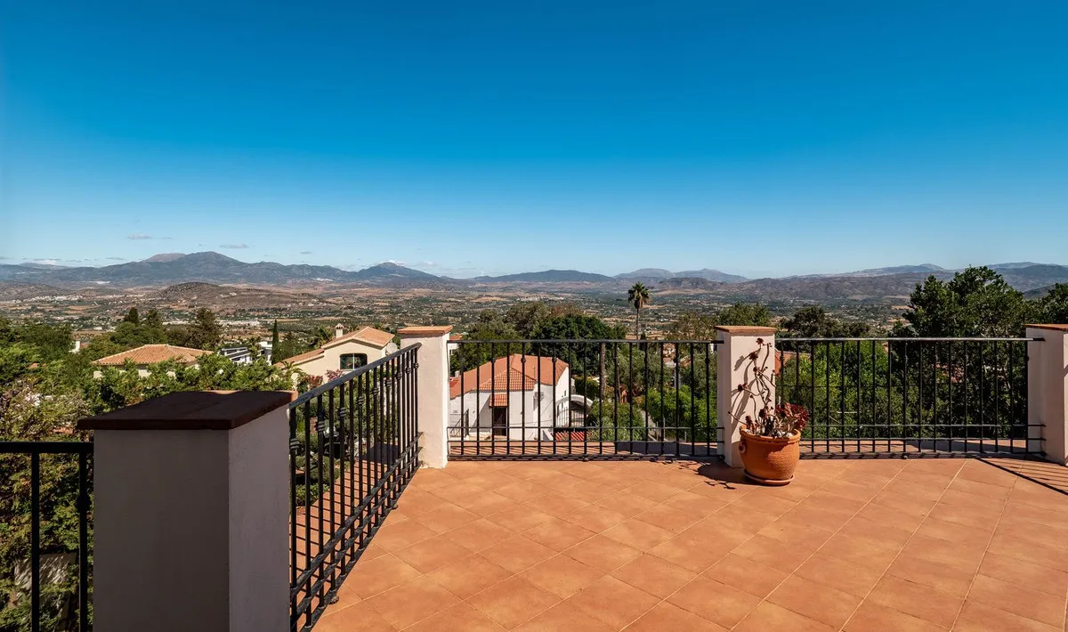 f03b469b-bfea-4ddc-9ebb-869810a1747f