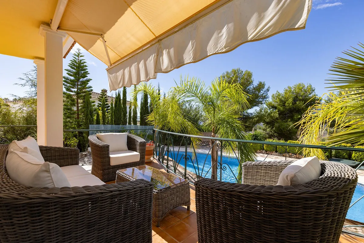 09c08ace-324e-4598-9349-ae2fcebb9b7d