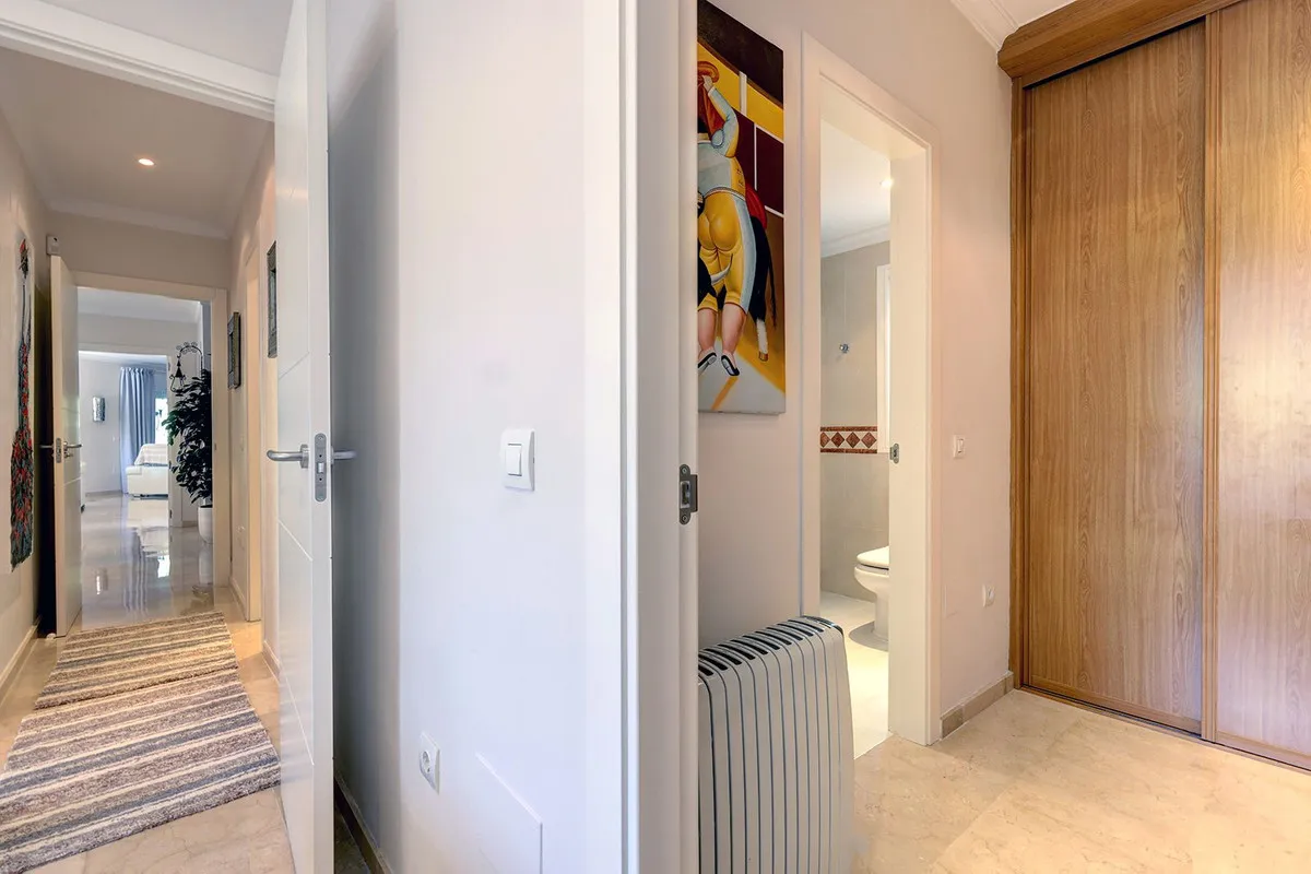 0a3c0f90-6716-4514-9368-704674aaf585