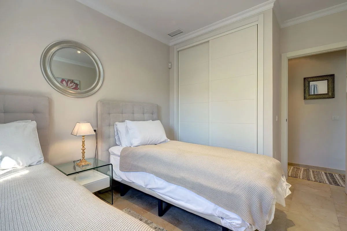 1a1bf8d3-52e0-470e-929d-c6e14110c0a6