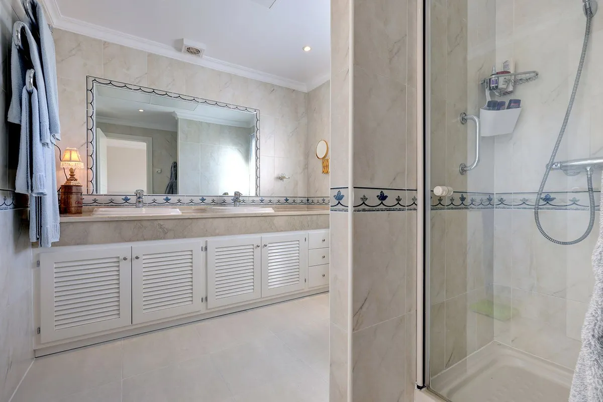 2d68dd06-16bd-4fc7-acb7-00bee4caab4e