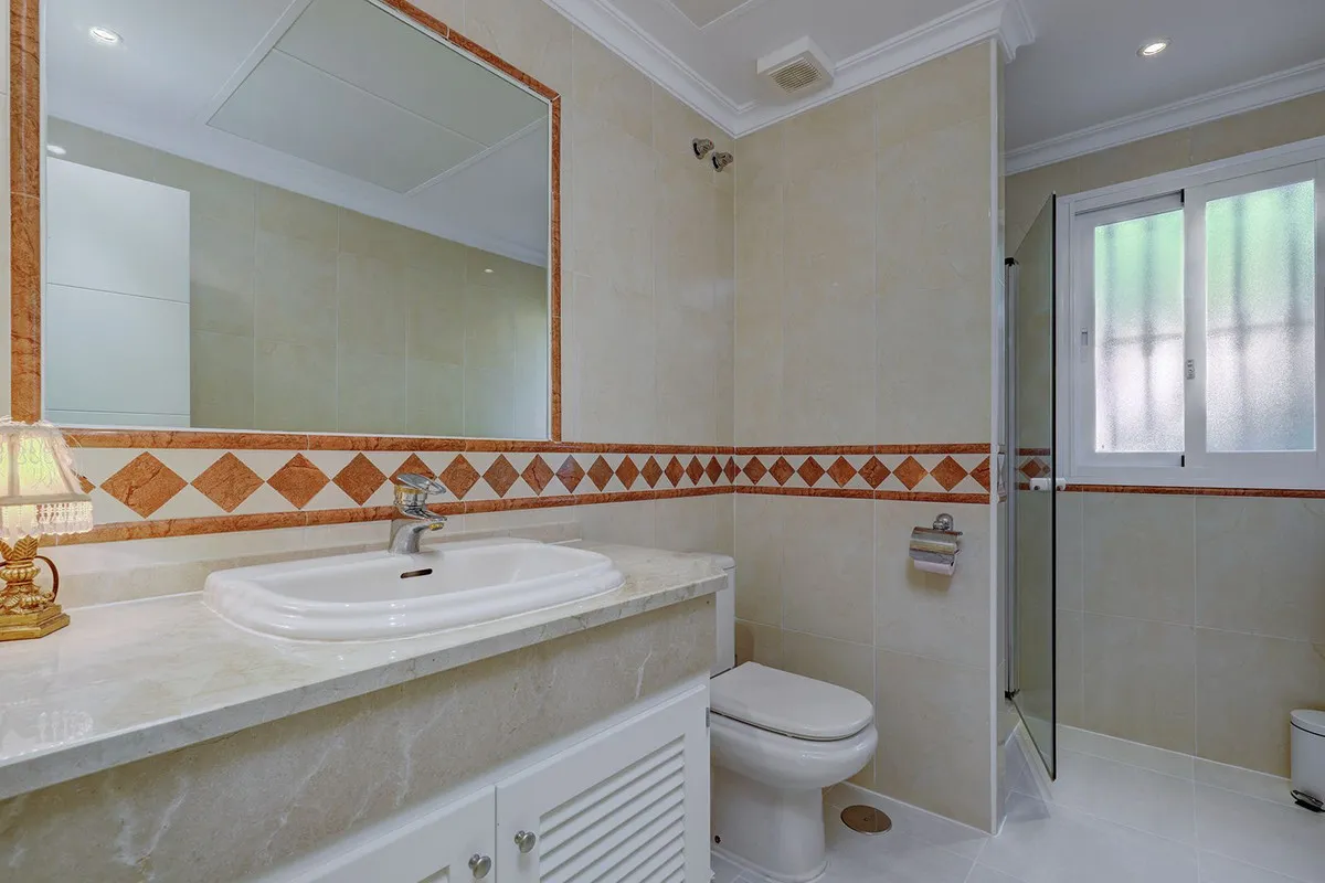 52a2e99a-36a3-405c-9815-a7638e5f1ebb