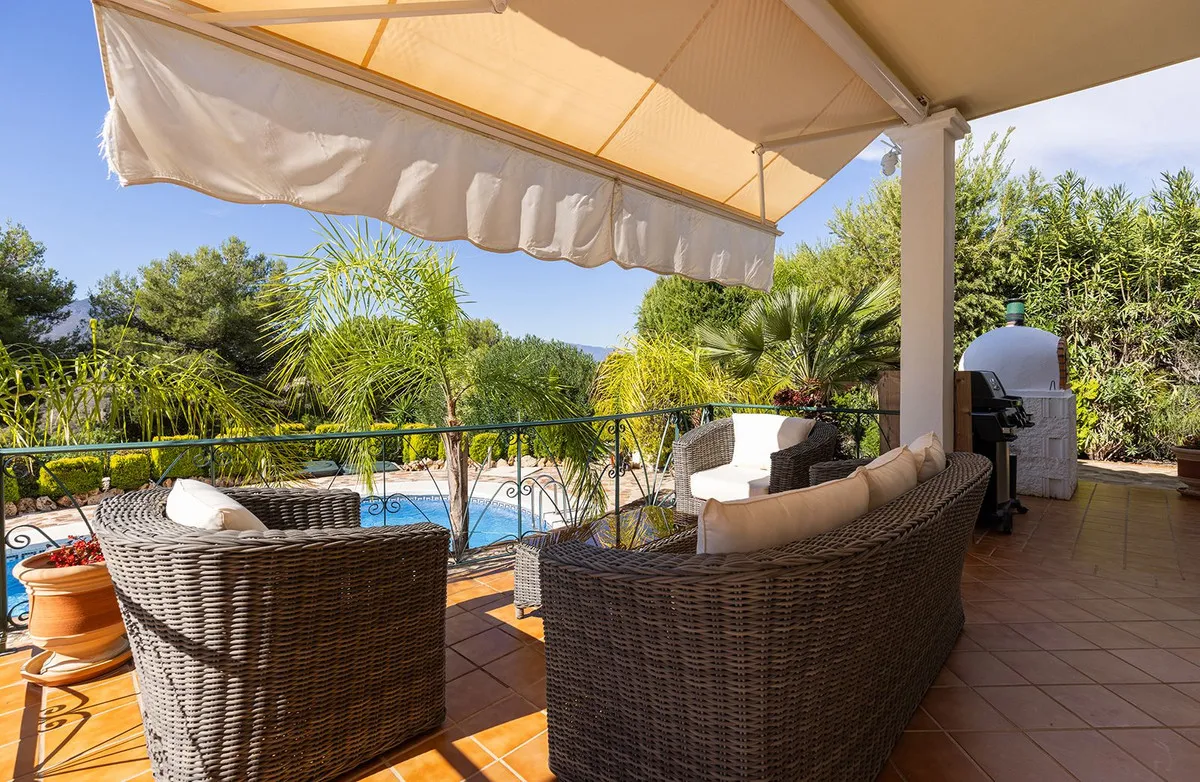 892f0823-8daa-4142-9ad0-6322c6db5f03