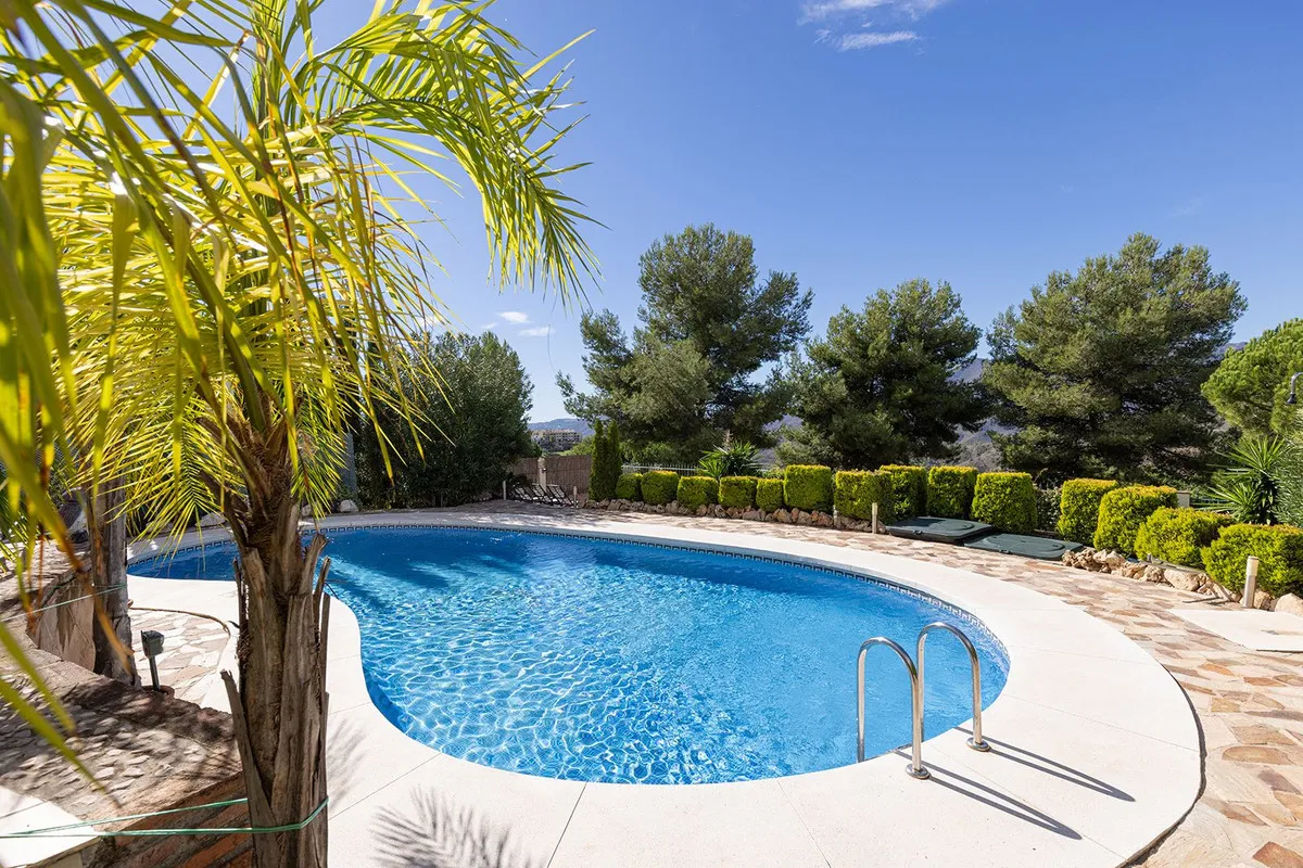 b6f66a1d-10fa-4379-9ffb-89a8d4cfb936