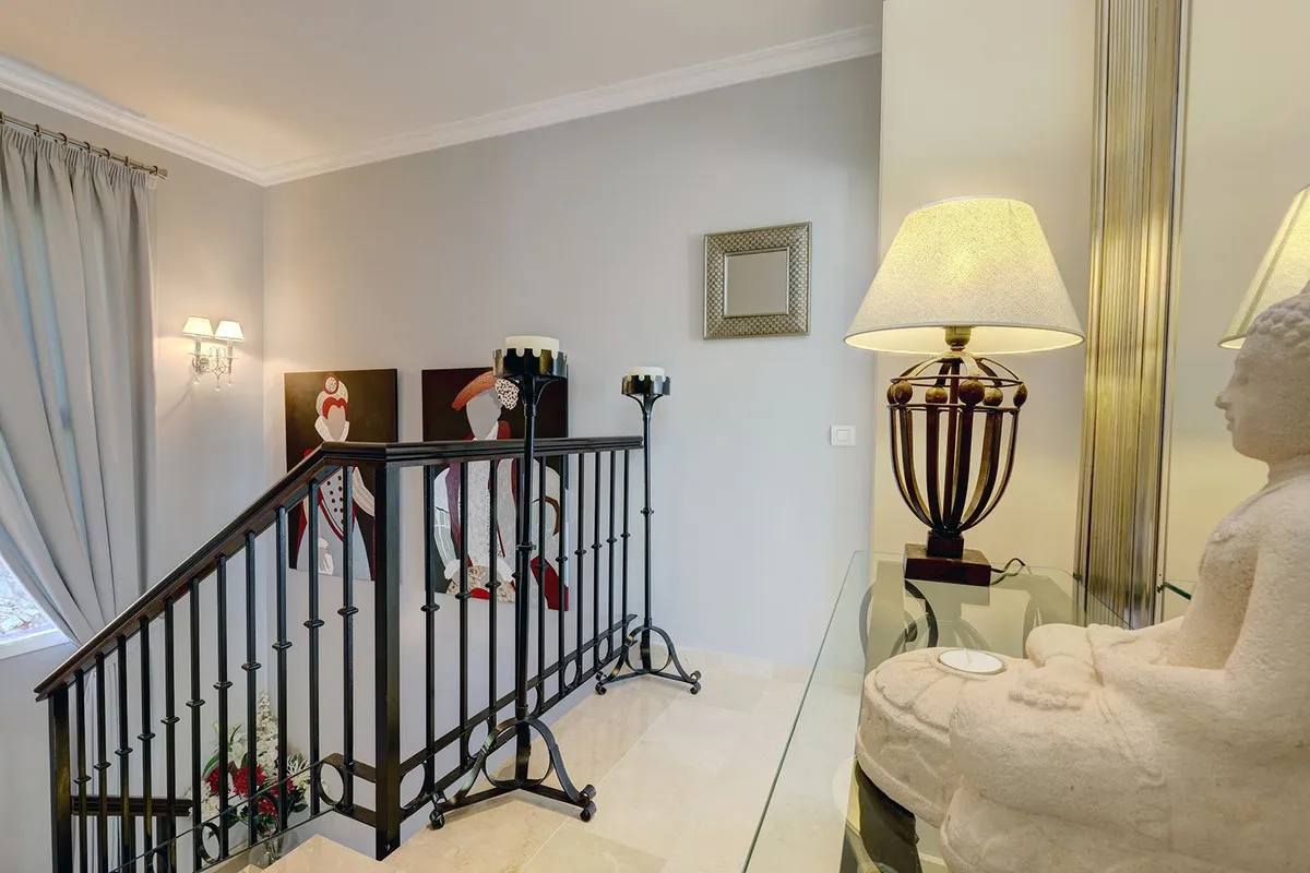 e8cf7d1d-2d3a-42e7-8d39-41a0ba8389bf