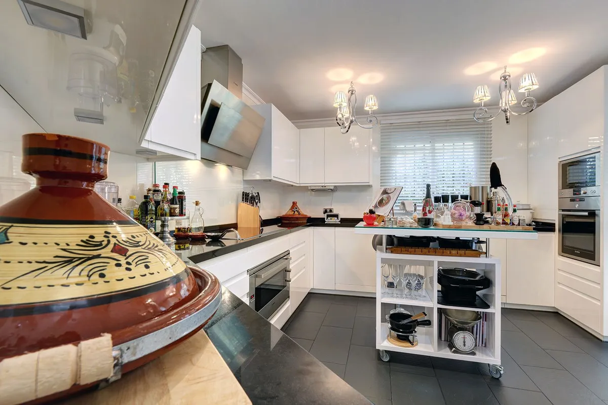 fcd14b92-48d5-4677-9f73-8c62c3452924