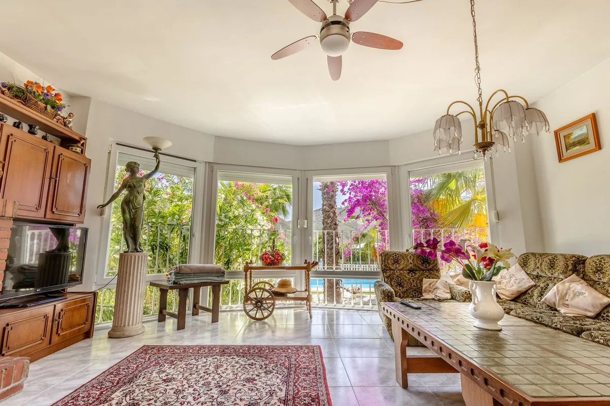 237a6b05-21e6-44e3-ba7c-d2262e3ed57c