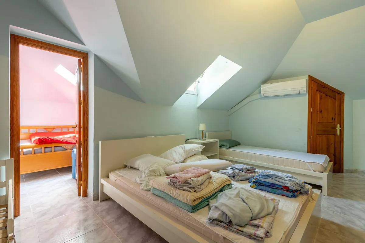 5923c363-fd77-4118-bb40-0edc0b2f0a7a