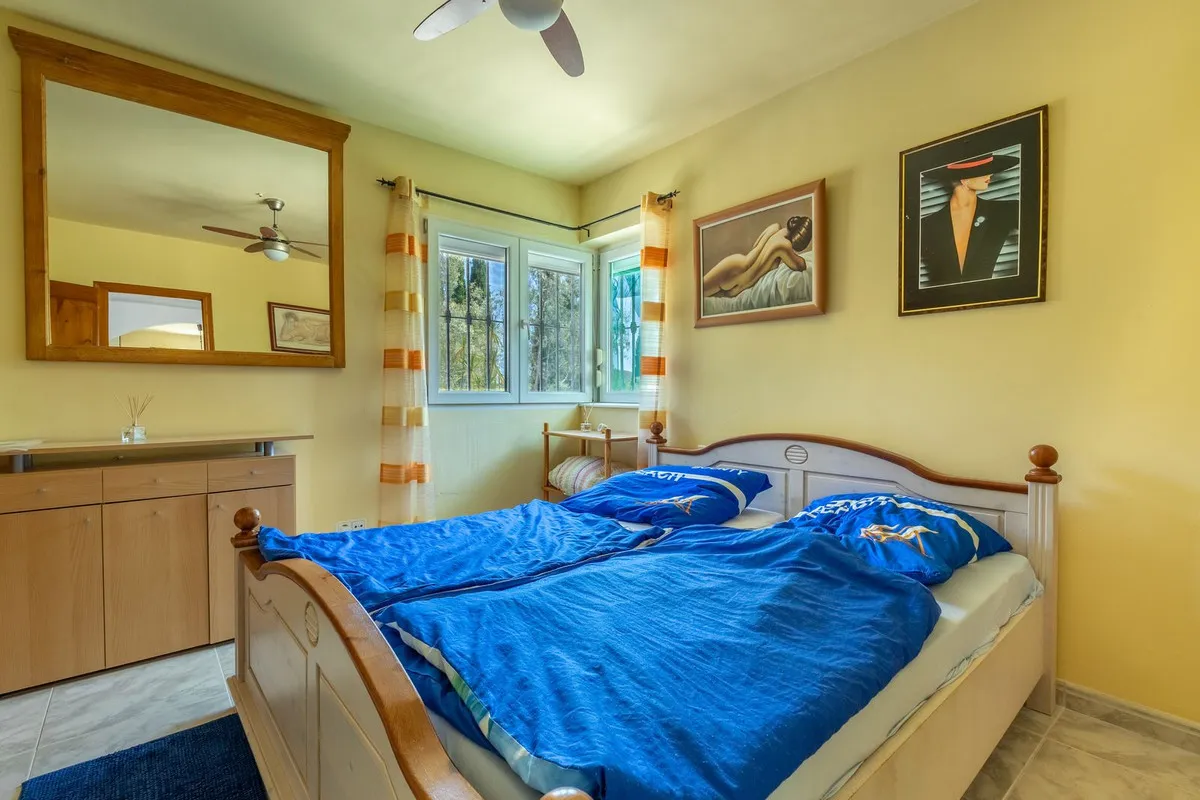 78106856-72d5-4844-a058-7f236b4a04fd