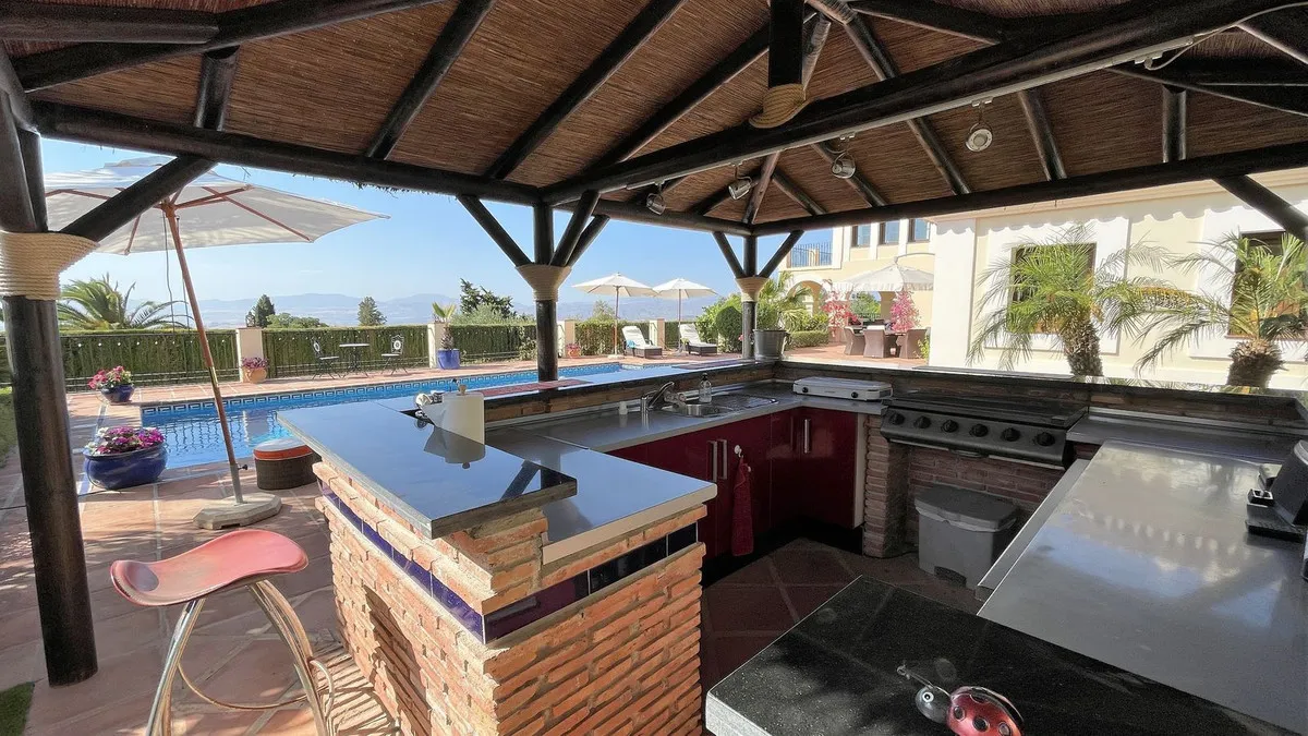 e1bce0de-caee-406b-8623-fdc0e84fa524