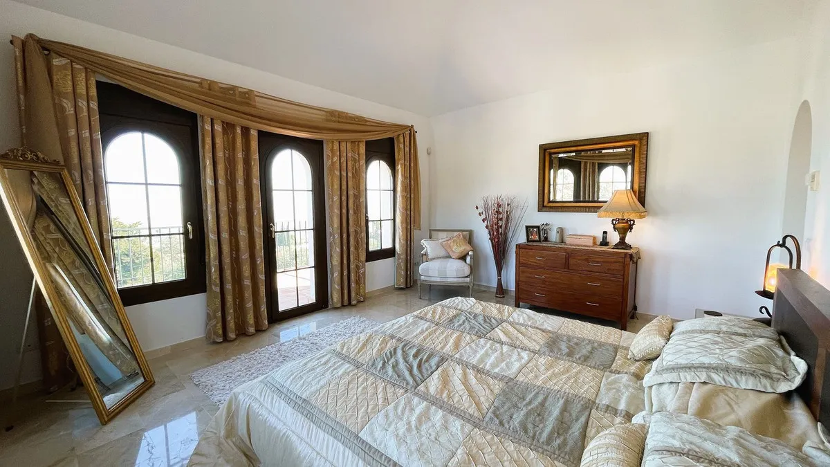 e4ea2610-dbba-4f7b-a98e-3f2a8717e345