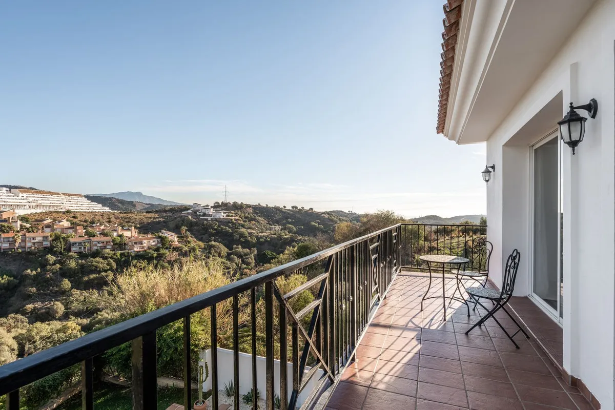 3500d76a-2e09-482e-91ec-1694ddfb926d