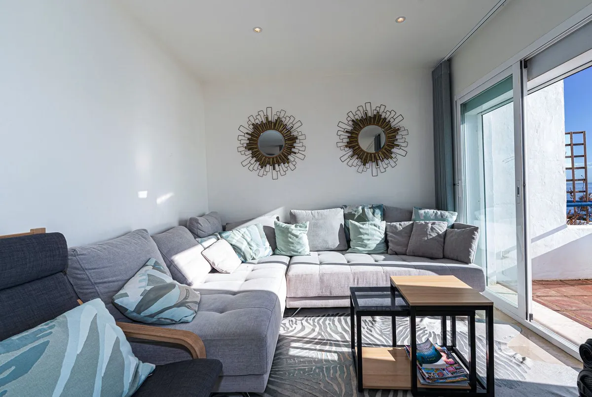 0a70267e-fc33-4075-a648-4712b89c50d5