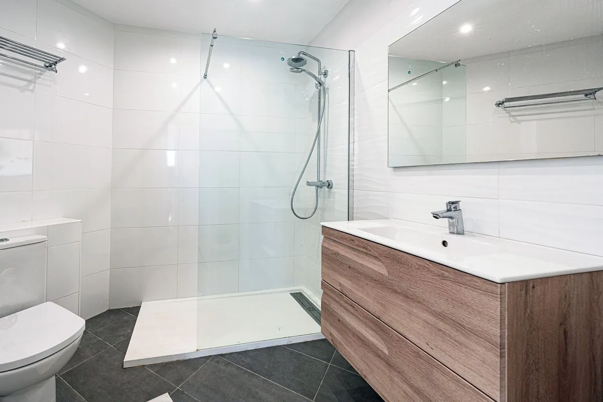 2d22c2b3-8395-450a-a655-4fc688f13582