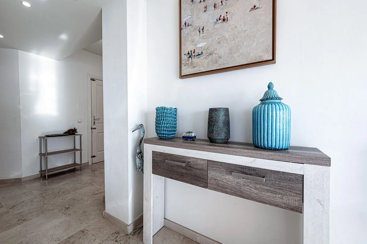 4e266f9d-be47-476a-9a79-e7d06aa31f98