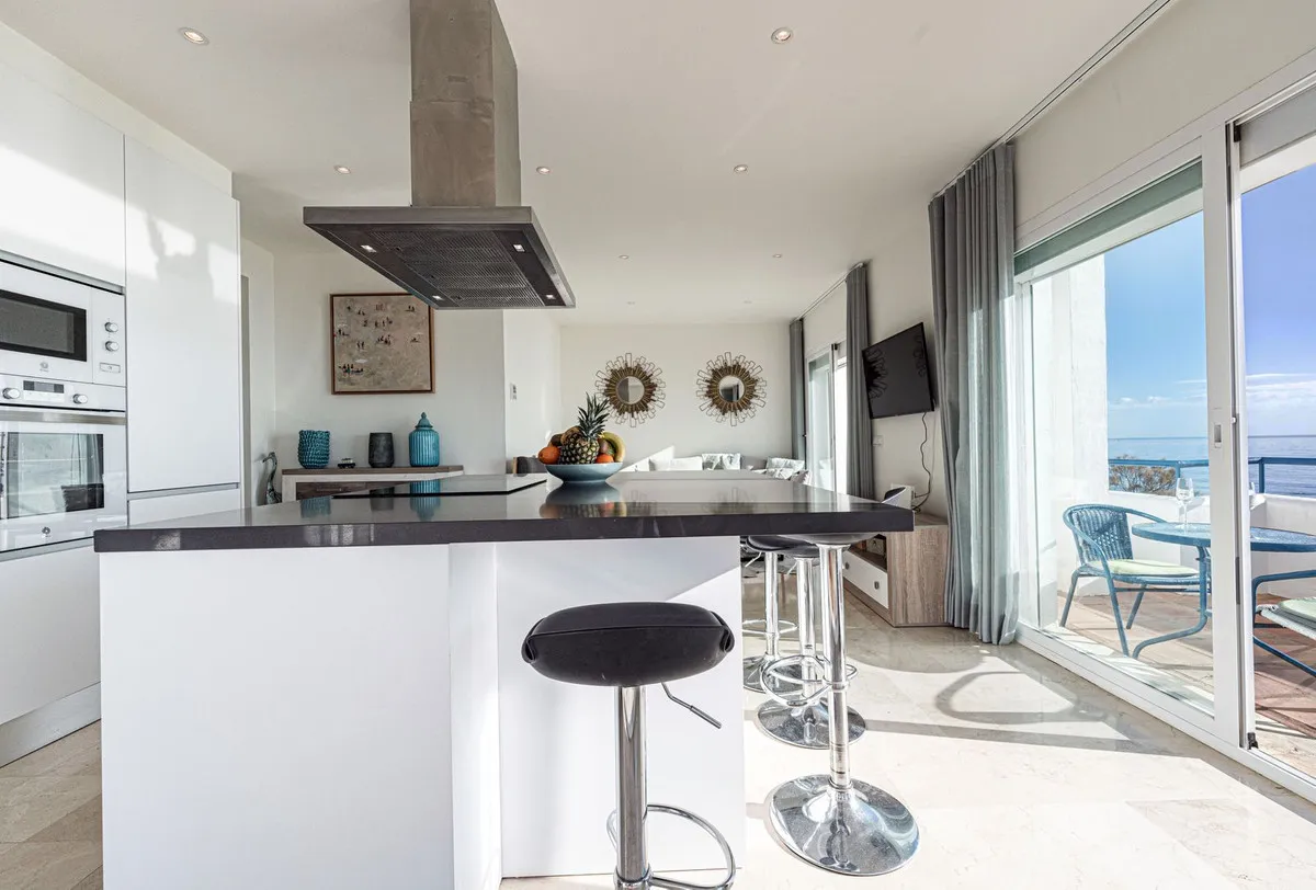 92a36c40-b87b-4ee1-866f-de8da5f45988