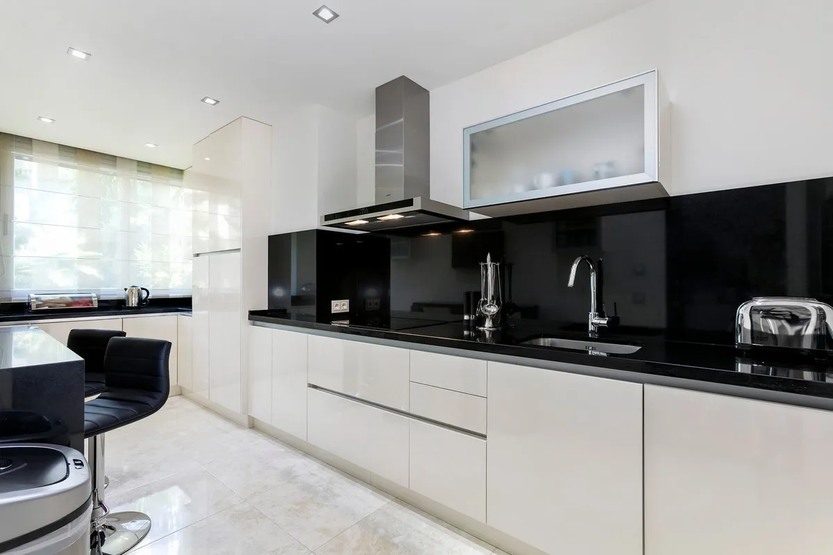 fb95cc42-681d-46aa-b3dd-57e50b702d17