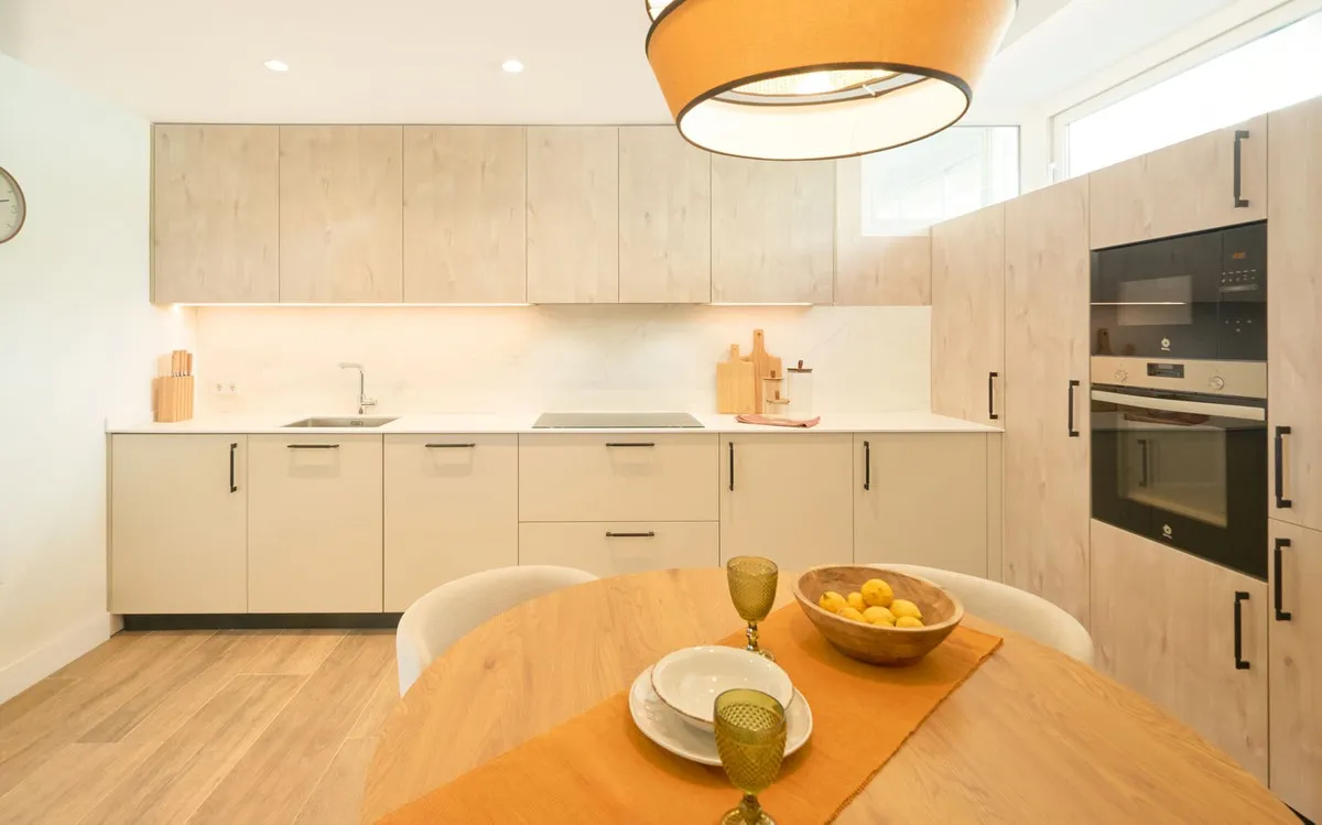 2065c370-0231-47f2-90f8-5815681af2c6