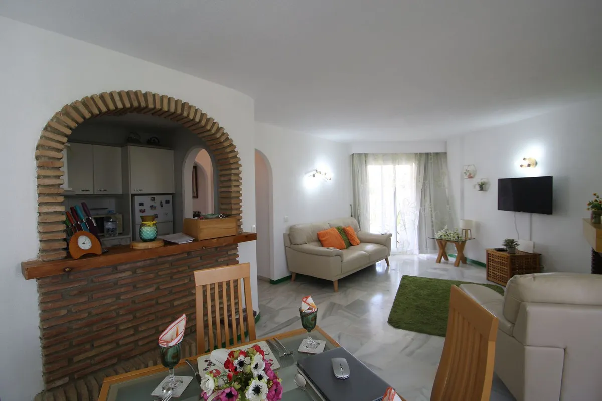 2e244306-00be-4740-8533-4c20cbb0b552