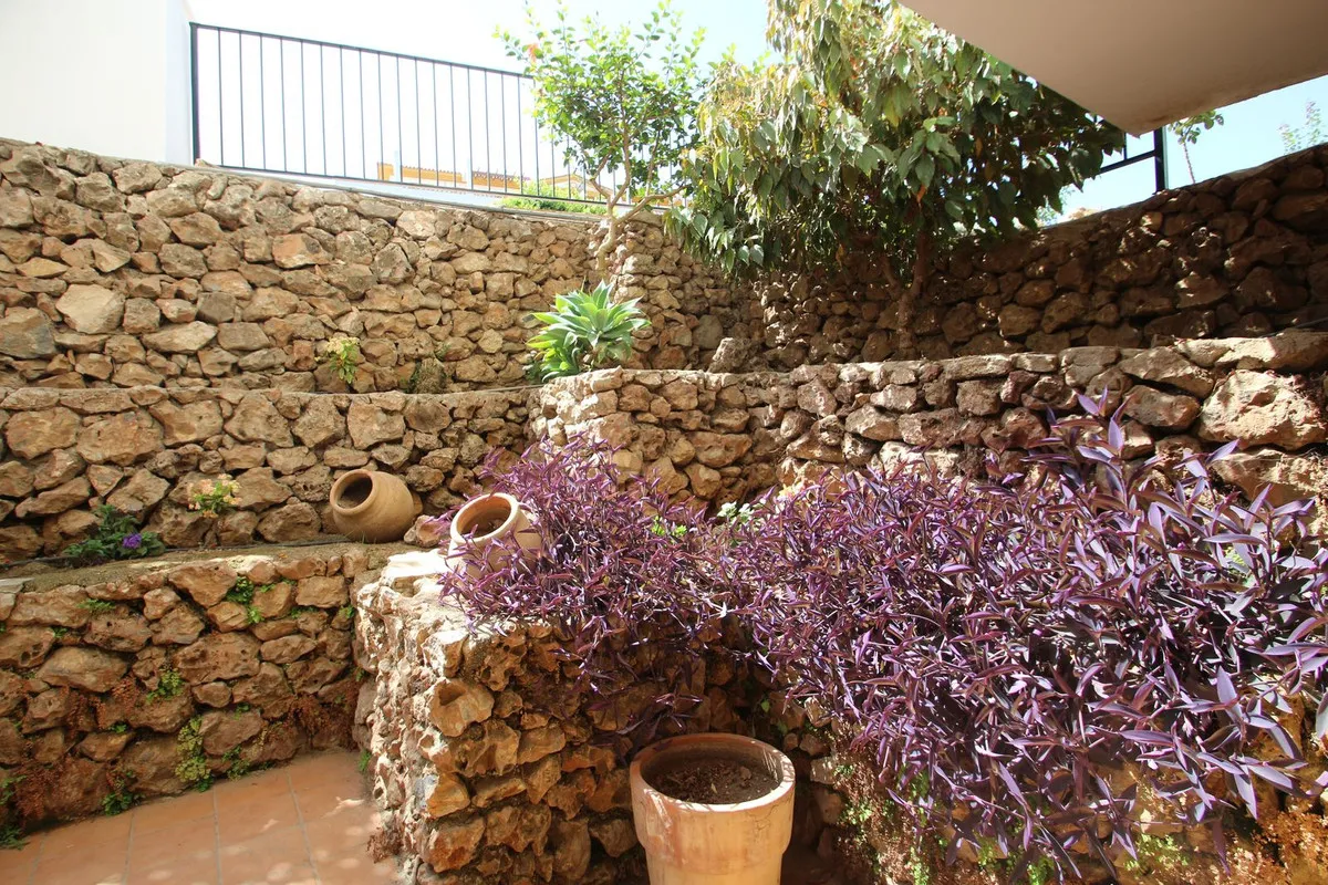 efcac9ca-d50d-4465-9ef2-3283d0f28459