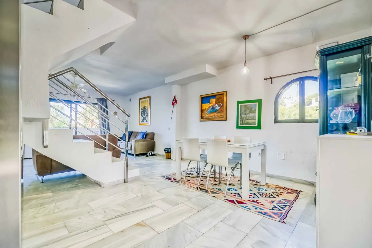 5ce06507-c606-4a1e-a30f-29f24f45aeaf