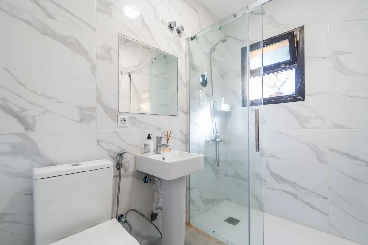 6c3a215c-2903-4cd1-9d1b-bf261f4c0555