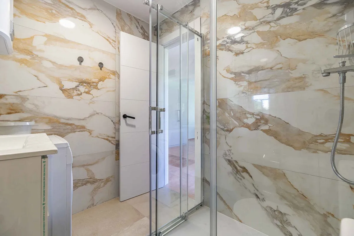 bb95e77e-cd6b-4d73-ad4a-7b659d424152