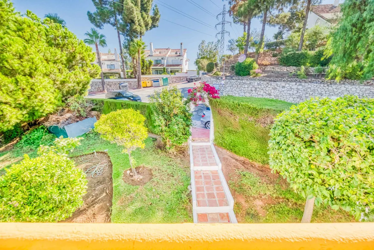 f2961040-20da-410b-be3c-9d394da0d59c