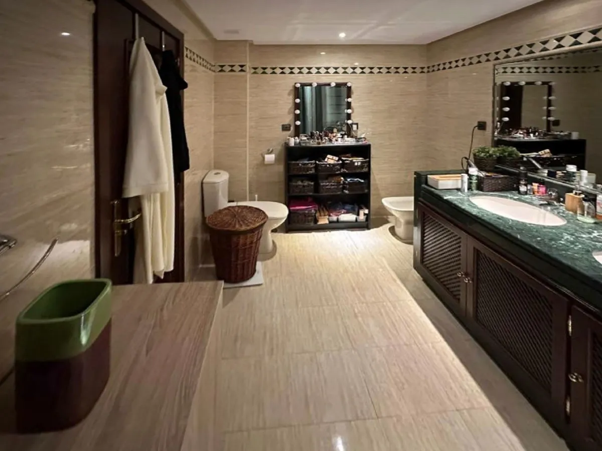 8052bbc7-c93a-436f-a88e-a3af9928b79f