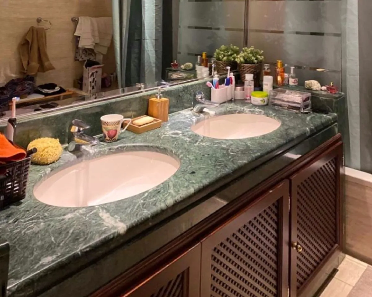 8f0538cc-eb94-4160-8df5-bdc9c11c66d8