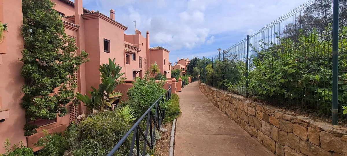 c15f3c9a-0efe-4e05-be2d-5c1c138a90d5