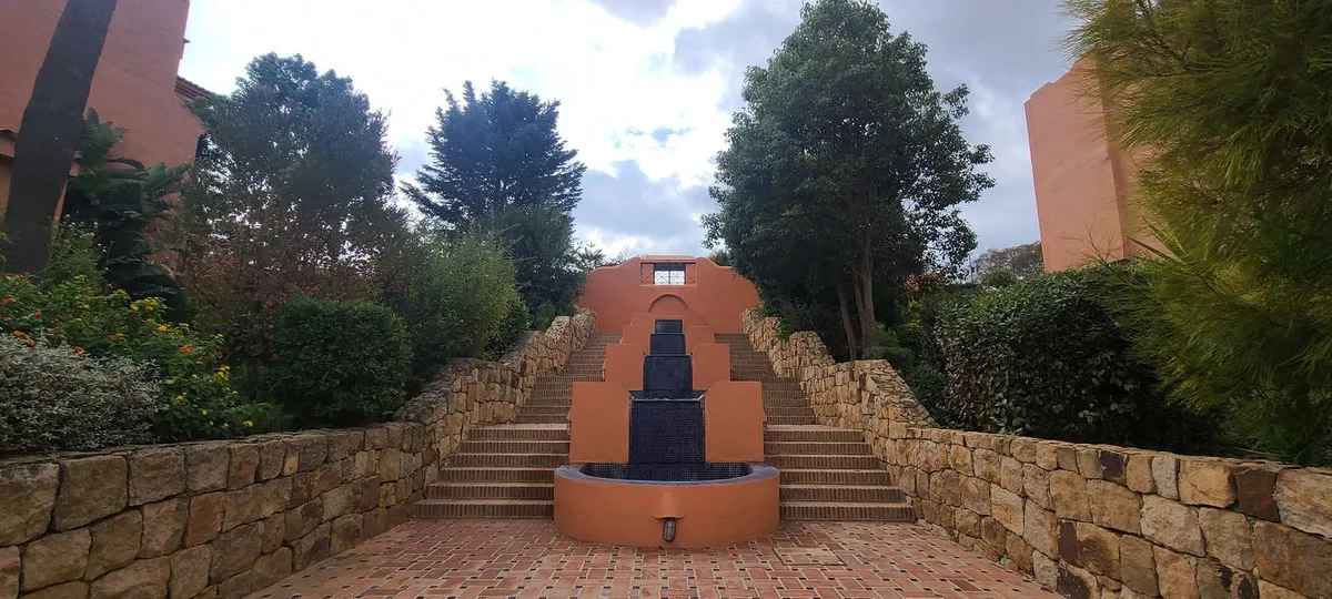 fdff9bad-30cd-4ba9-ac75-284582836eba