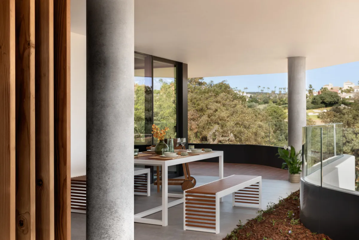 dbb5069c-df40-4793-811e-f1bebcd35678