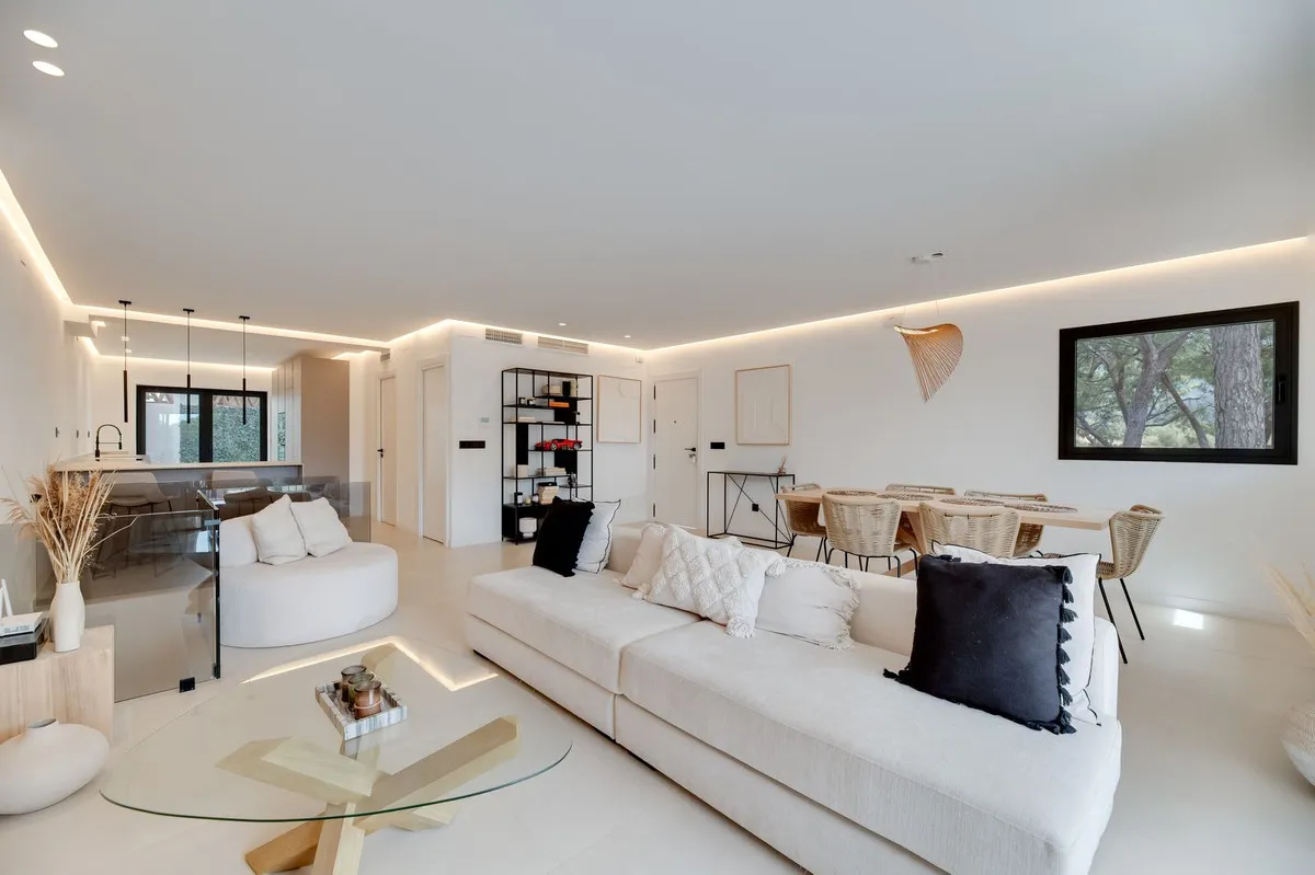 015988f0-ebe8-4e83-8800-69ad9d59be16