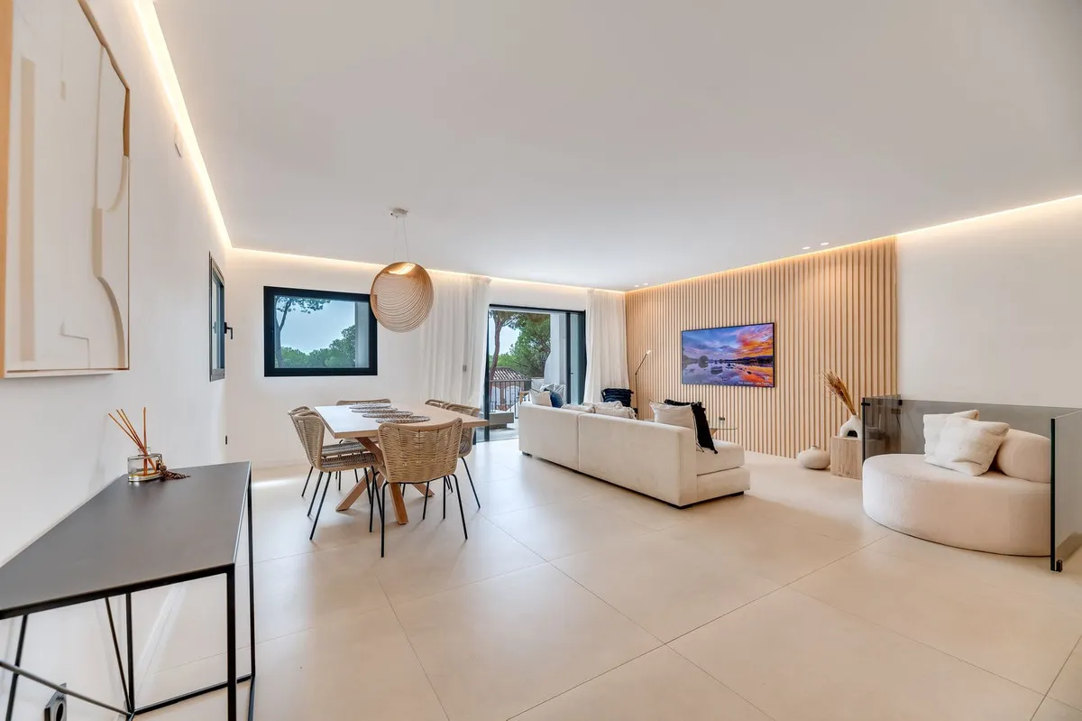 28adecb7-fa0d-4a58-97ac-b29026e7b324