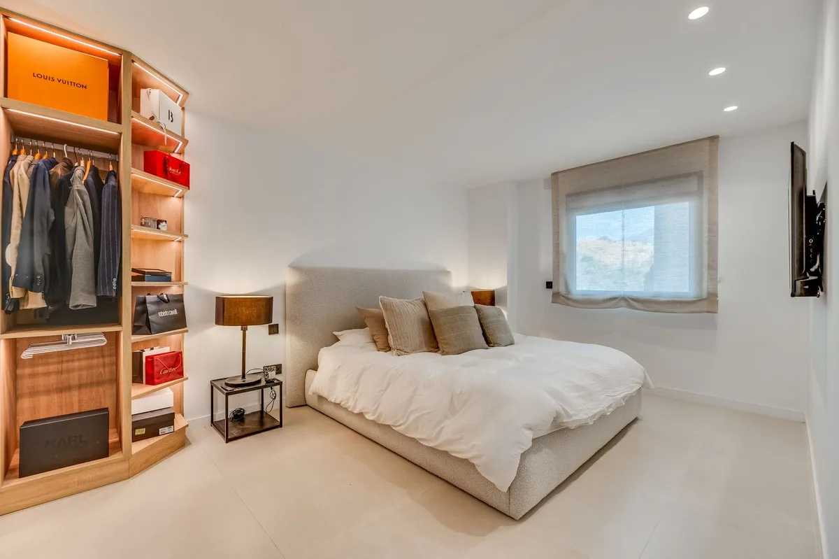 35a063d7-d131-48d1-97de-3680cac42efc