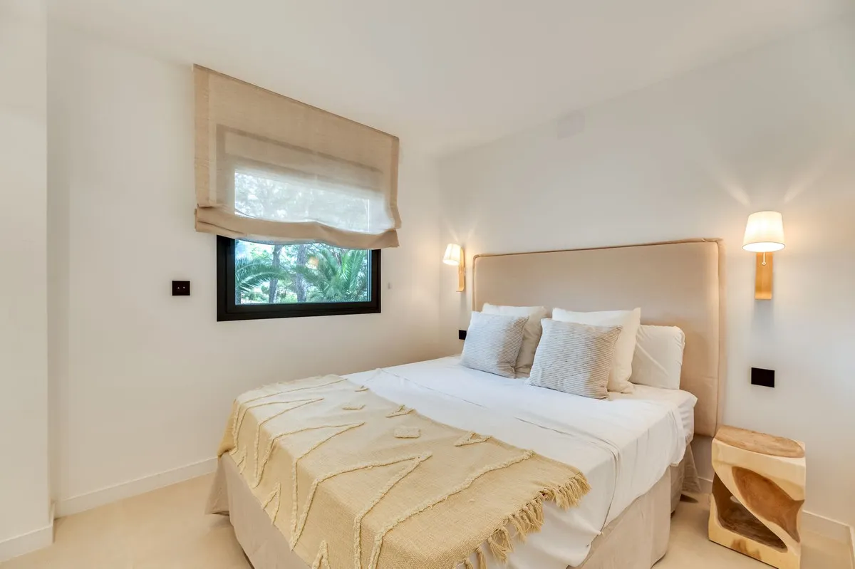 49ed8bac-6c78-45da-8e1e-3f94927cac90