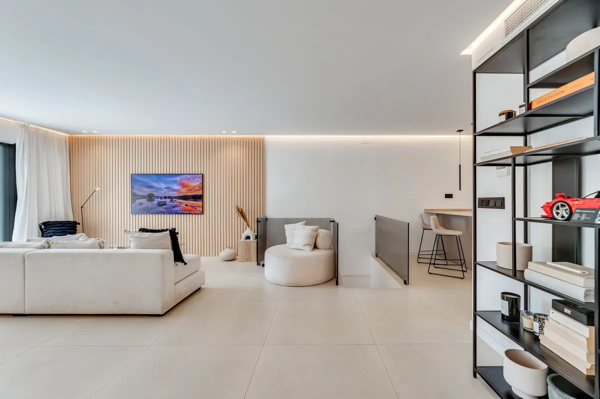 4f567899-555b-491f-80bc-eda3fc89197a