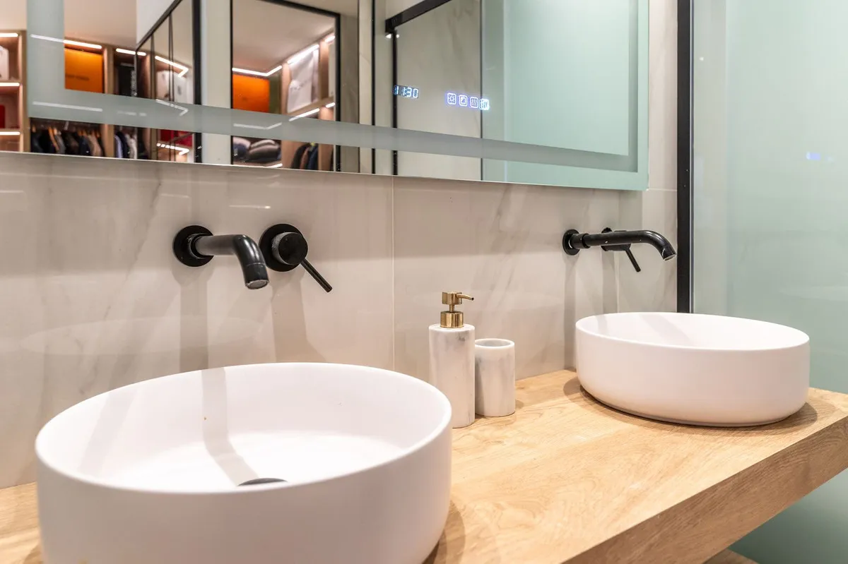 79a8226f-fab7-4860-96ba-a6fe0c609222