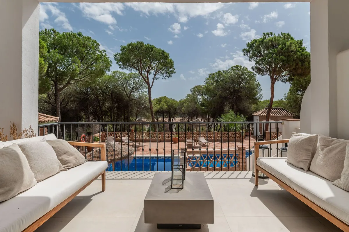 7ebf9903-db7c-45da-a9be-f1d29baedacf