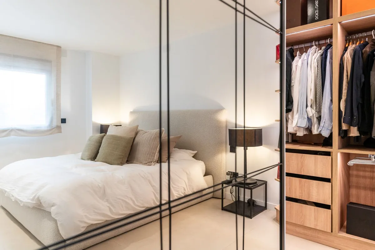 b140c424-765c-45a3-9e87-7a253cde4a7e