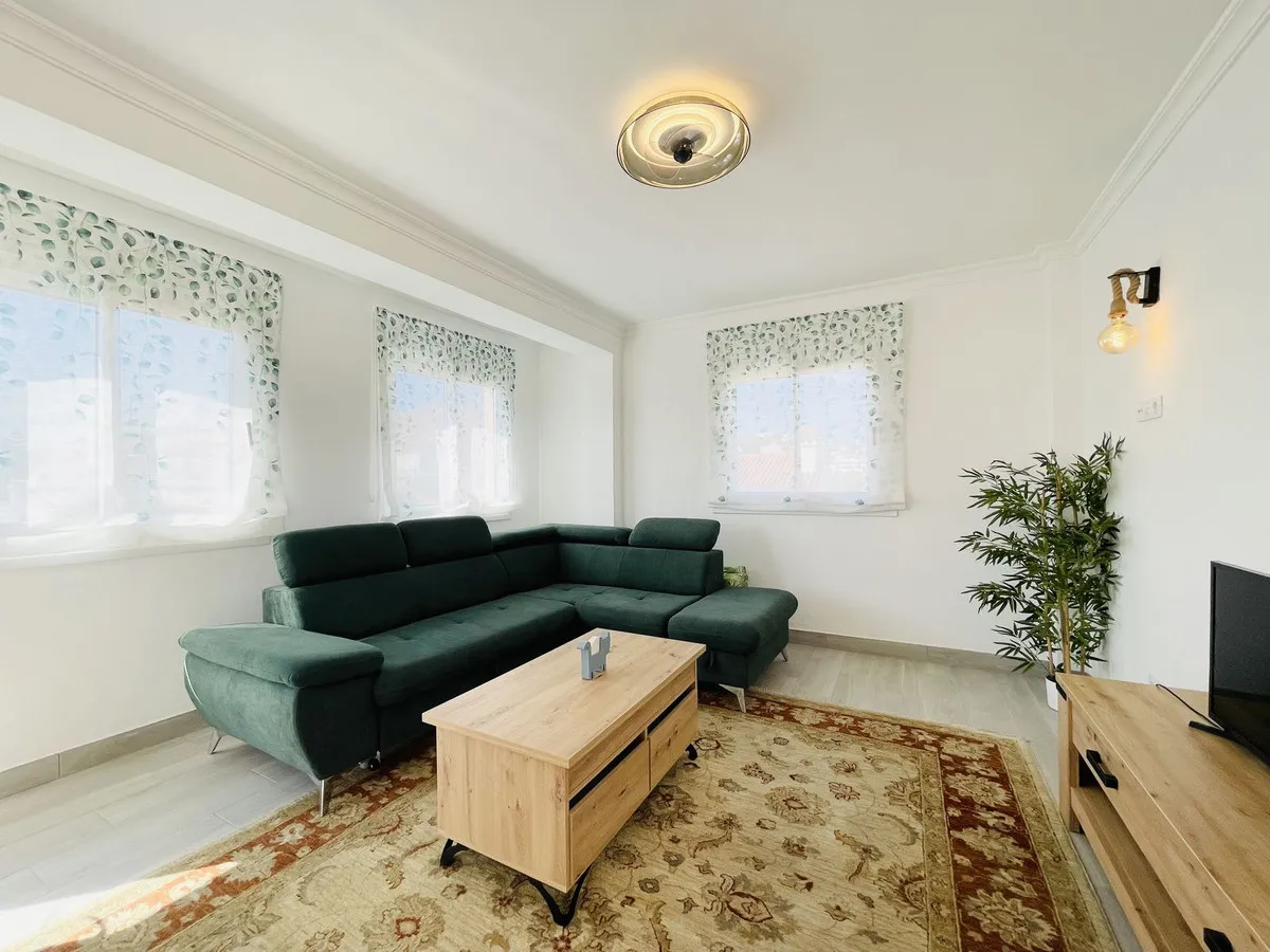 e8dd0635-dab9-4b31-b926-b32faceb1afc